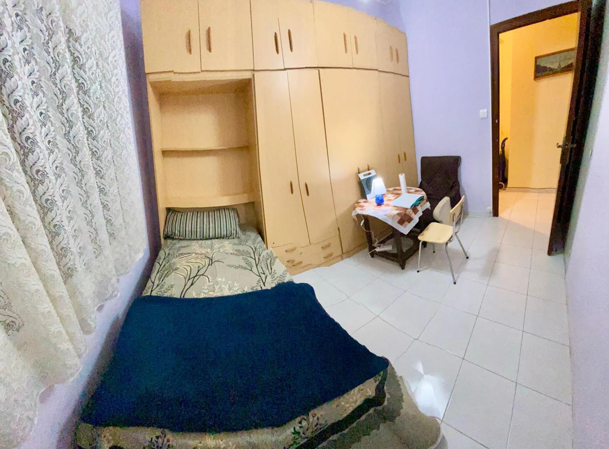 Habitacion Barato En Piso Familiar Compartido El Centro De La Ciudad Cerca De La Estacion De Autobuses Таррагона Экстерьер фото